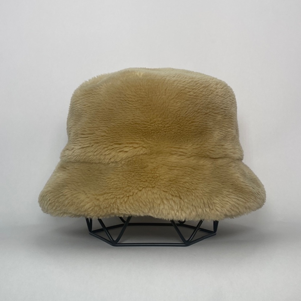 Blonde faux fur warm & yummy bucket hat (one size) unisex unbranded